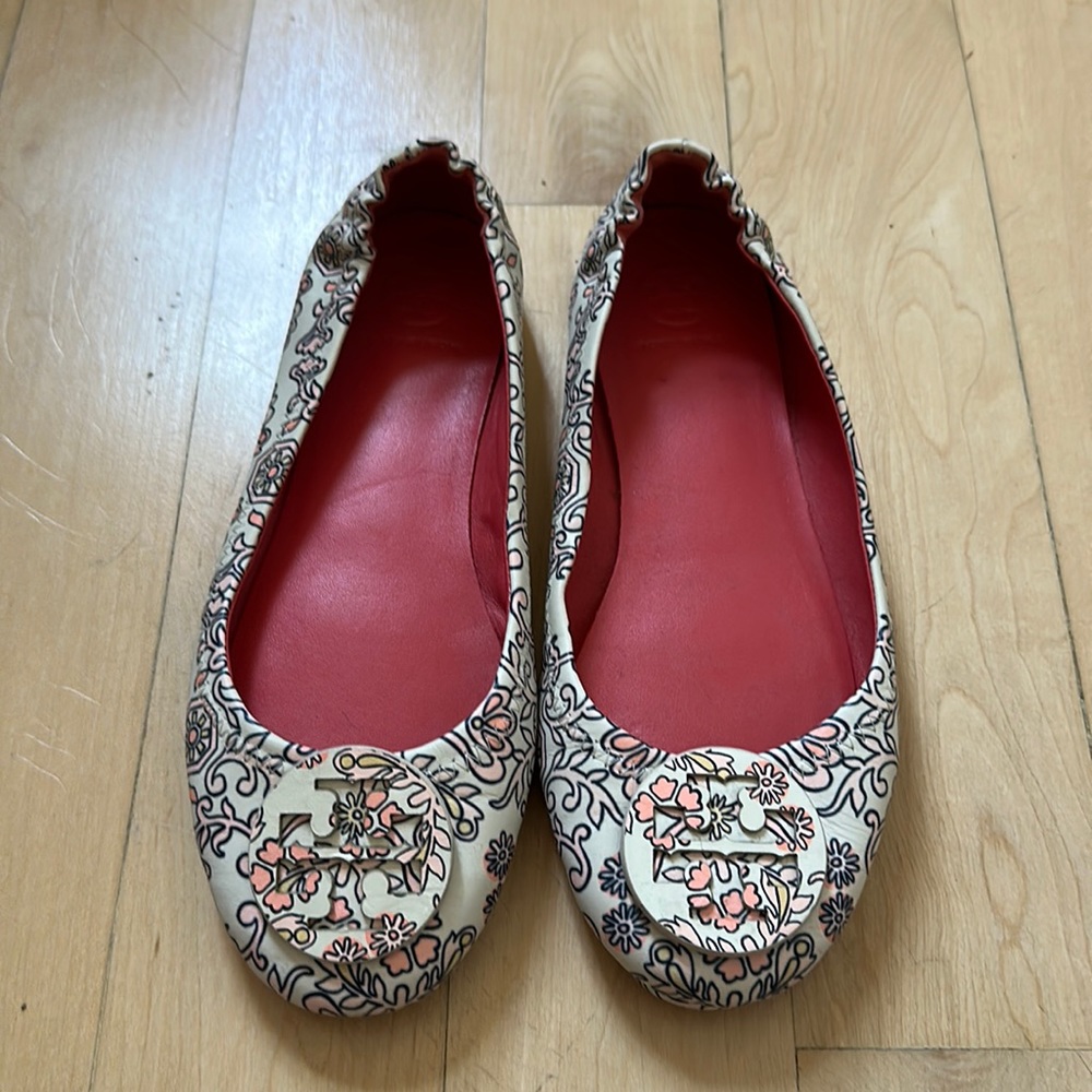 Tory Burch flats!